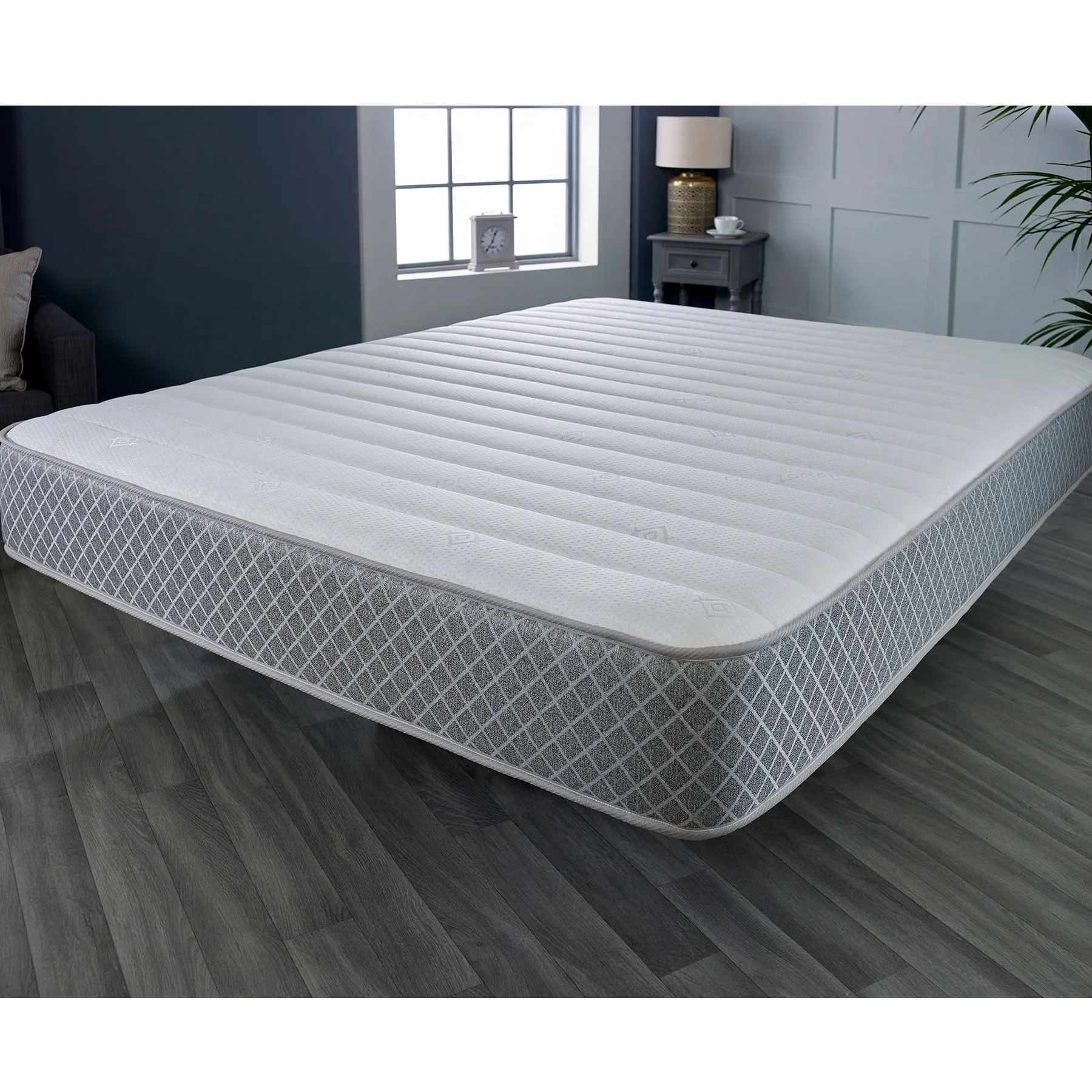 Starlight Beds™ 7" Deep Budget Friendly Classic Straight line design with Cool touch finish Memory foam and Spring Mattress